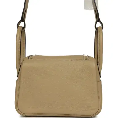 HERMÈS Hermes Mini Lindy II Trench Verso Clemence Gold Hardware | Thumbnail 4 HERMÈS Hermes Mini Lindy II Trench Verso Clemence Gold Hardware | Thumbnail 4