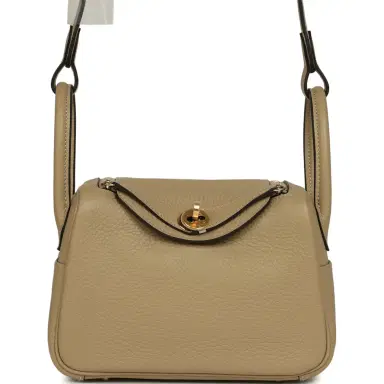 HERMÈS Hermes Mini Lindy II Trench Verso Clemence Gold Hardware | Thumbnail 1 HERMÈS Hermes Mini Lindy II Trench Verso Clemence Gold Hardware | Thumbnail 1