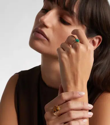 Yvonne Léon Yvonne Léon Scarabée Mini 9kt gold ring with gemstones | Thumbnail 4 Yvonne Léon Yvonne Léon Scarabée Mini 9kt gold ring with gemstones | Thumbnail 4