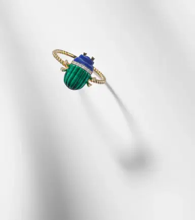 Yvonne Léon Yvonne Léon Scarabée Mini 9kt gold ring with gemstones | Thumbnail 5 Yvonne Léon Yvonne Léon Scarabée Mini 9kt gold ring with gemstones | Thumbnail 5