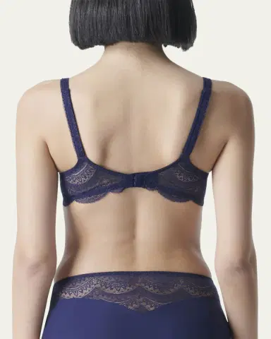 Simone Pérèle Karma 3D Molded Bra with Triangle Lace | Thumbnail 5 Simone Pérèle Karma 3D Molded Bra with Triangle Lace | Thumbnail 5