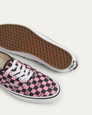 Valentino Garavani x Vans Men's Tess St VLogo Check Canvas Low-Top Sneakers | Thumbnail 9 Valentino Garavani x Vans Men's Tess St VLogo Check Canvas Low-Top Sneakers | Thumbnail 9