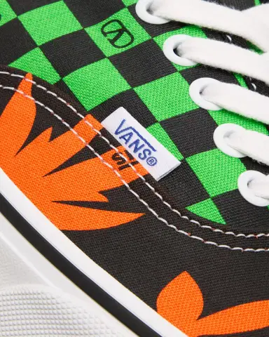 Valentino Garavani x Vans Men's Tess St VLogo Tropical Canvas Low-Top Sneakers | Thumbnail 5 Valentino Garavani x Vans Men's Tess St VLogo Tropical Canvas Low-Top Sneakers | Thumbnail 5