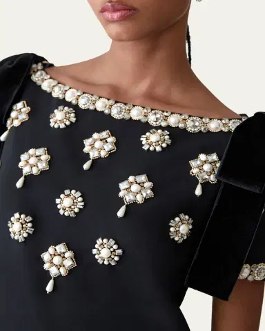 Carolina Herrera Embellished Bow-Shoulder Crepe Gown | Thumbnail 4 Carolina Herrera Embellished Bow-Shoulder Crepe Gown | Thumbnail 4