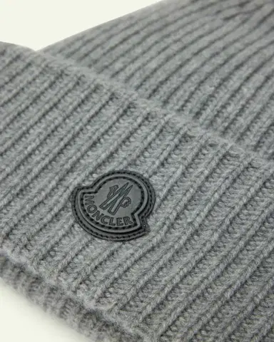 Moncler Men's Cashmere Rib Leather-Logo Beanie Hat | Thumbnail 2 Moncler Men's Cashmere Rib Leather-Logo Beanie Hat | Thumbnail 2