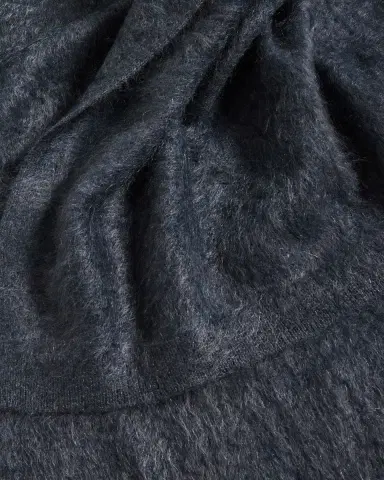Lisa Yang Brushed Cashmere and Silk Scarf | Thumbnail 4 Lisa Yang Brushed Cashmere and Silk Scarf | Thumbnail 4