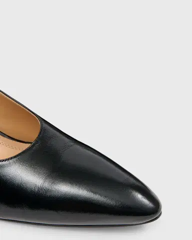 Maison Margiela Court Shoe Leather Wedge Pumps | Thumbnail 5 Maison Margiela Court Shoe Leather Wedge Pumps | Thumbnail 5