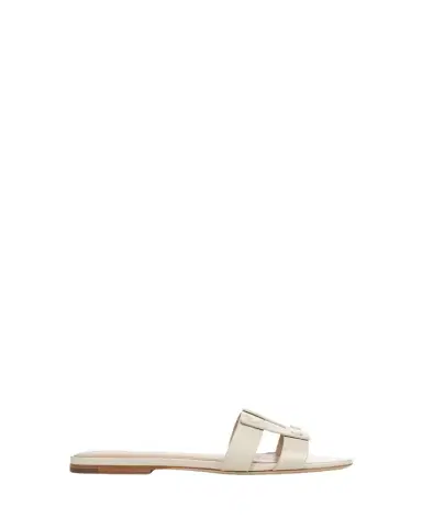 Veronica Beard Via Patent Leather Flat Slide Sandals | Thumbnail 1 Veronica Beard Via Patent Leather Flat Slide Sandals | Thumbnail 1