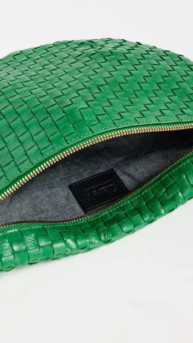 Clare V. Clare V. Grande Fanny Pack Grass Woven Checker One Size | Thumbnail 6 Clare V. Clare V. Grande Fanny Pack Grass Woven Checker One Size | Thumbnail 6