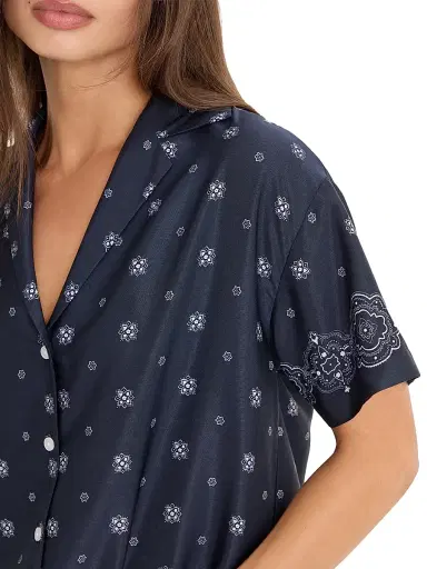 Good American Women's Camp Bandana Print Shirt - Bandana | Thumbnail 7 Good American Women's Camp Bandana Print Shirt - Bandana | Thumbnail 7