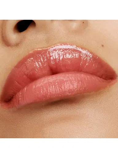 Tom Ford Women's Soleil Lip Balm - Getaway | Thumbnail 3 Tom Ford Women's Soleil Lip Balm - Getaway | Thumbnail 3