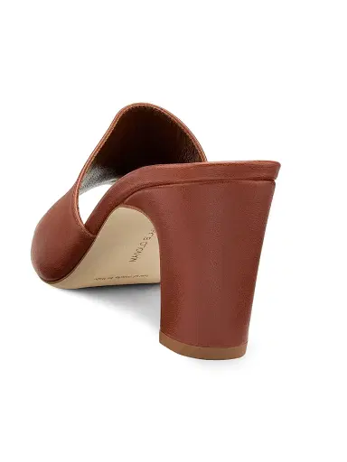 Manolo Blahnik Women's Rapallabar Leather Sandals - Medium Brown | Thumbnail 4 Manolo Blahnik Women's Rapallabar Leather Sandals - Medium Brown | Thumbnail 4