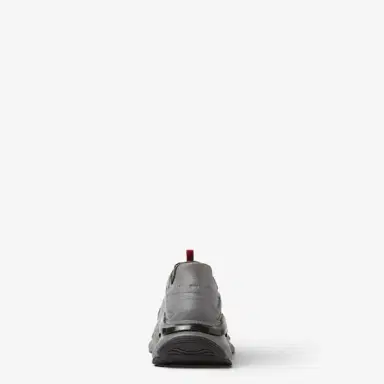 Fendi Slip-on running sneakers featuring elastic laces with lock | Thumbnail 3 Fendi Slip-on running sneakers featuring elastic laces with lock | Thumbnail 3