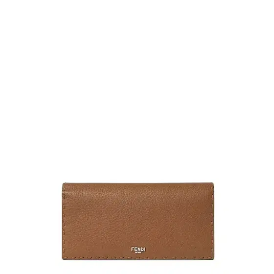 Continental wallet organised with 14 cardholder slots Continental wallet organised with 14 cardholder slots