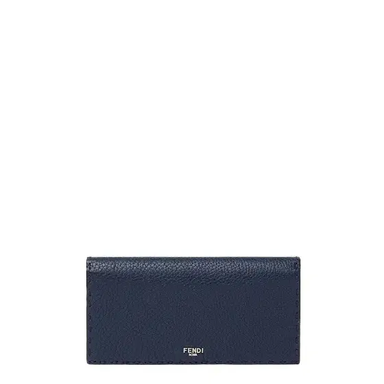 Continental wallet organised with 14 cardholder slots Continental wallet organised with 14 cardholder slots
