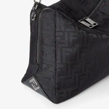 Fendi Large Lui bag with a soft design, made of black | Thumbnail 5 Fendi Large Lui bag with a soft design, made of black | Thumbnail 5