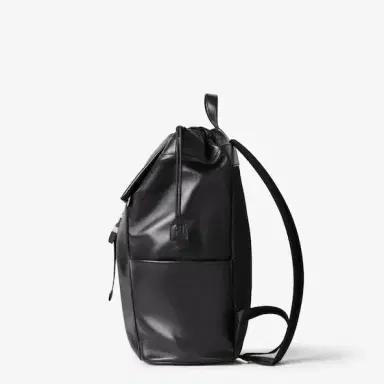 Fendi Flux backpack made of smooth black calf leather | Thumbnail 3 Fendi Flux backpack made of smooth black calf leather | Thumbnail 3