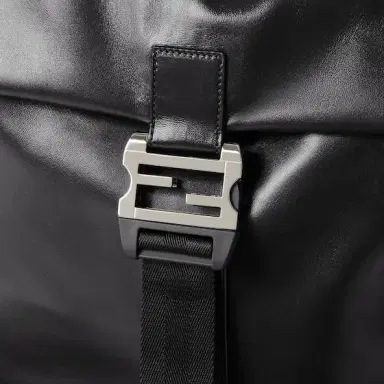 Fendi Flux backpack made of smooth black calf leather | Thumbnail 5 Fendi Flux backpack made of smooth black calf leather | Thumbnail 5