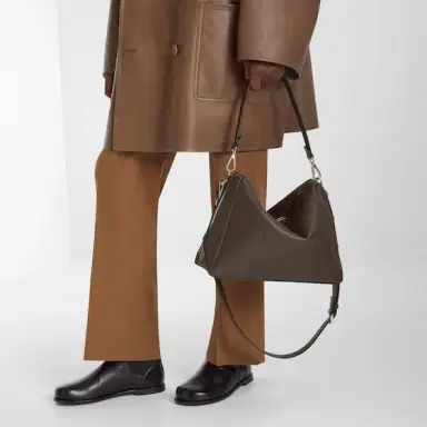 Fendi Large Lui bag with a soft design, made of dark brown | Thumbnail 2 Fendi Large Lui bag with a soft design, made of dark brown | Thumbnail 2