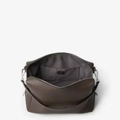 Fendi Large Lui bag with a soft design, made of dark brown | Thumbnail 6 Fendi Large Lui bag with a soft design, made of dark brown | Thumbnail 6