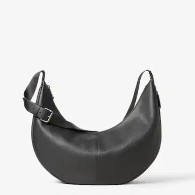 Fendi Large, crescent-shaped Melon Messenger bag | Thumbnail 3 Fendi Large, crescent-shaped Melon Messenger bag | Thumbnail 3