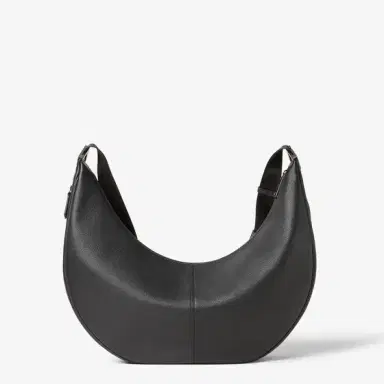Fendi Large, crescent-shaped Melon Messenger bag | Thumbnail 5 Fendi Large, crescent-shaped Melon Messenger bag | Thumbnail 5
