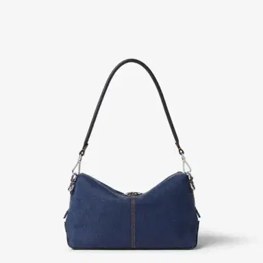 Fendi Medium-sized Lui bag with a soft construction, made | Thumbnail 4 Fendi Medium-sized Lui bag with a soft construction, made | Thumbnail 4