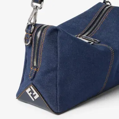 Fendi Medium-sized Lui bag with a soft construction, made | Thumbnail 5 Fendi Medium-sized Lui bag with a soft construction, made | Thumbnail 5