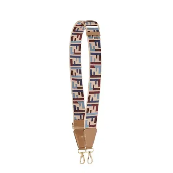 Long adjustable shoulder strap with double snap hook Long adjustable shoulder strap with double snap hook