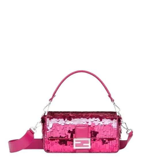 Iconic medium sized Baguette bag, exquisitely embroidered Iconic medium sized Baguette bag, exquisitely embroidered