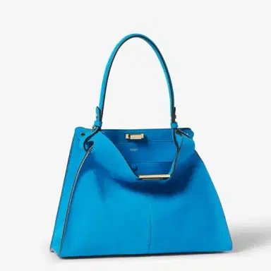 Fendi Medium Way bag, presented at the Spring Summer 2026 | Thumbnail 4 Fendi Medium Way bag, presented at the Spring Summer 2026 | Thumbnail 4