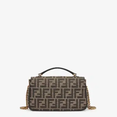 Fendi Baguette Chain Midi | Thumbnail 3 Fendi Baguette Chain Midi | Thumbnail 3