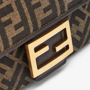 Fendi Baguette Chain Midi | Thumbnail 5 Fendi Baguette Chain Midi | Thumbnail 5