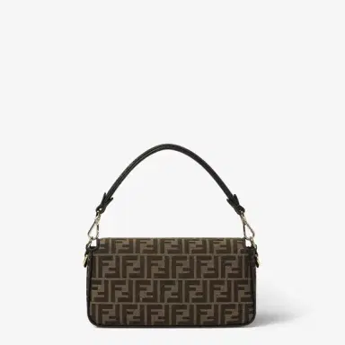 Fendi Iconic medium Baguette bag, created in 1997 which went | Thumbnail 3 Fendi Iconic medium Baguette bag, created in 1997 which went | Thumbnail 3