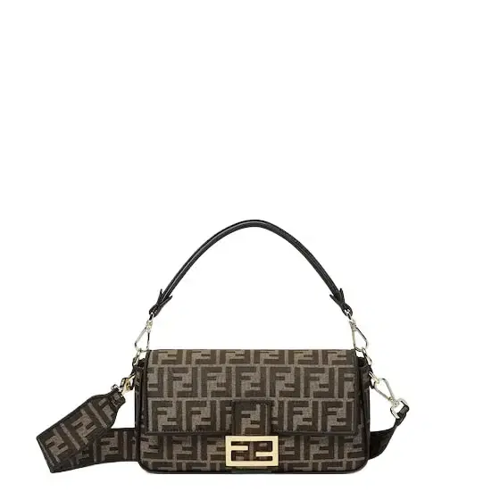 Iconic medium Baguette bag, created in 1997 which went Iconic medium Baguette bag, created in 1997 which went