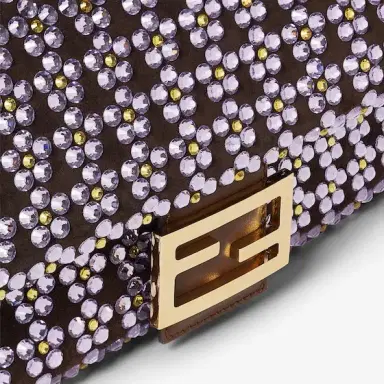 Fendi Iconic medium Baguette® bag, created in 1997, which went | Thumbnail 6 Fendi Iconic medium Baguette® bag, created in 1997, which went | Thumbnail 6