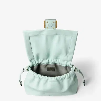 Fendi Baguette Soft Medium | Thumbnail 4 Fendi Baguette Soft Medium | Thumbnail 4