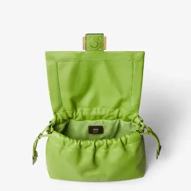 Fendi Baguette Soft Medium | Thumbnail 5 Fendi Baguette Soft Medium | Thumbnail 5