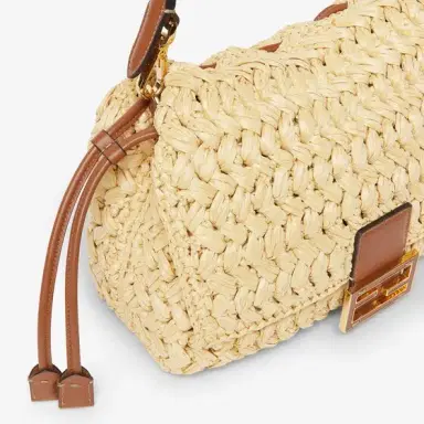 Fendi Baguette Soft Medium | Thumbnail 7 Fendi Baguette Soft Medium | Thumbnail 7