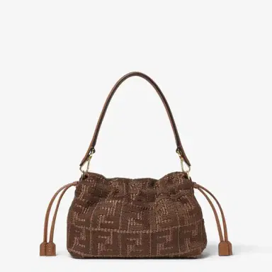 Fendi Baguette Soft Medium | Thumbnail 4 Fendi Baguette Soft Medium | Thumbnail 4