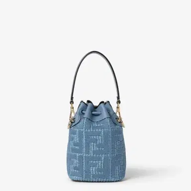 Fendi Iconic Mon Tresor bucket bag, distinguished by a timeless | Thumbnail 3 Fendi Iconic Mon Tresor bucket bag, distinguished by a timeless | Thumbnail 3