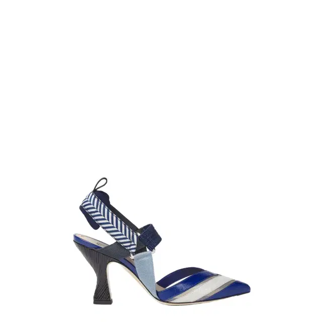 Streamlined and feminine Iconic Colibrì slingbacks Streamlined and feminine Iconic Colibrì slingbacks