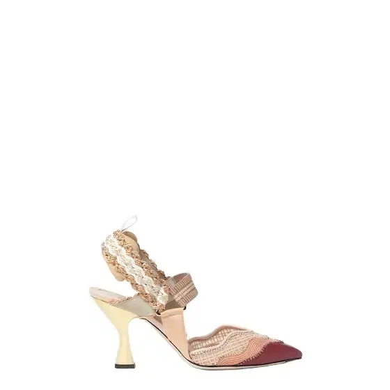 Streamlined and feminine Iconic Colibrì slingbacks Streamlined and feminine Iconic Colibrì slingbacks