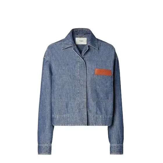 Short single-breasted jacket with patch pockets on the chest Short single-breasted jacket with patch pockets on the chest