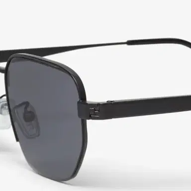 Fendi Rectangular, semi-rimless Sky glasses made of metal | Thumbnail 3 Fendi Rectangular, semi-rimless Sky glasses made of metal | Thumbnail 3