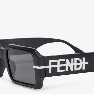Fendi Rectangular sunglasses in black acetate | Thumbnail 3 Fendi Rectangular sunglasses in black acetate | Thumbnail 3