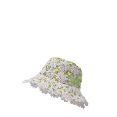 Fendi Bucket hat made of lilac raffia in a floral crochet | Thumbnail 1 Fendi Bucket hat made of lilac raffia in a floral crochet | Thumbnail 1