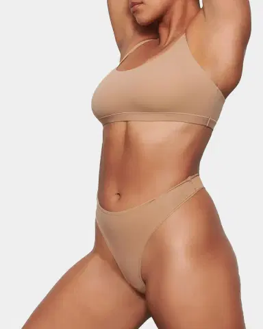Skims Fits Everybody Scoop-Neck Bralette | Thumbnail 3 Skims Fits Everybody Scoop-Neck Bralette | Thumbnail 3