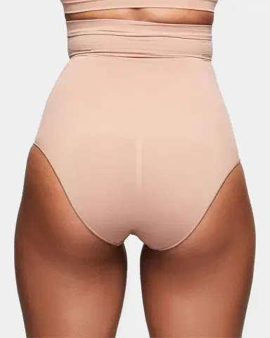 Skims Seamless Sculpt High-Waisted Briefs | Thumbnail 2 Skims Seamless Sculpt High-Waisted Briefs | Thumbnail 2