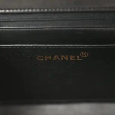 Chanel Vintage Chanel Mini Envelope Flap Bag Black Lambskin Black Hardware | Thumbnail 8 Chanel Vintage Chanel Mini Envelope Flap Bag Black Lambskin Black Hardware | Thumbnail 8